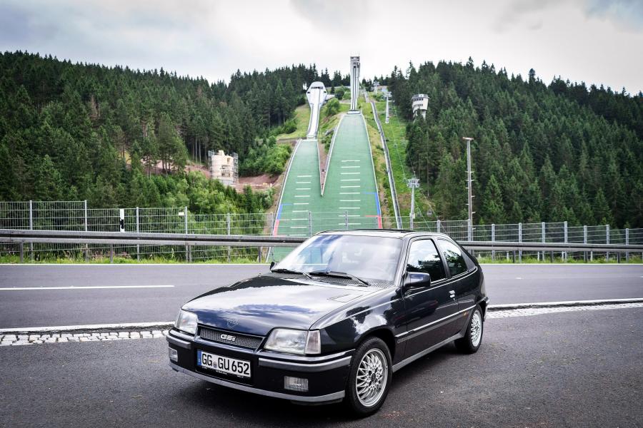  Opel Kadett GSi 3-Door (E) 1984 года  (фото 7 из 9)